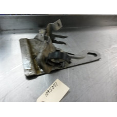 109J051 Engine Lift Bracket For 01-03 Saturn L300  3.0 90570607